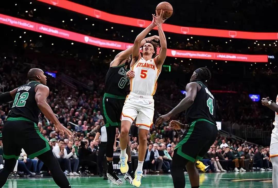 塔图姆绝杀时刻，连续三场30+点燃赛场，刷新队史纪录迎来胜利！的简单介绍